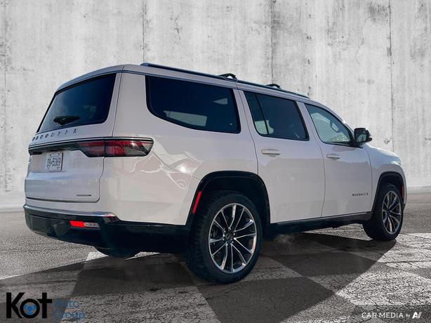 2023 Jeep Wagoneer SERIES III, DEMO CLEAROUT, SAVE $26,000 OFF MSRP demo image 5