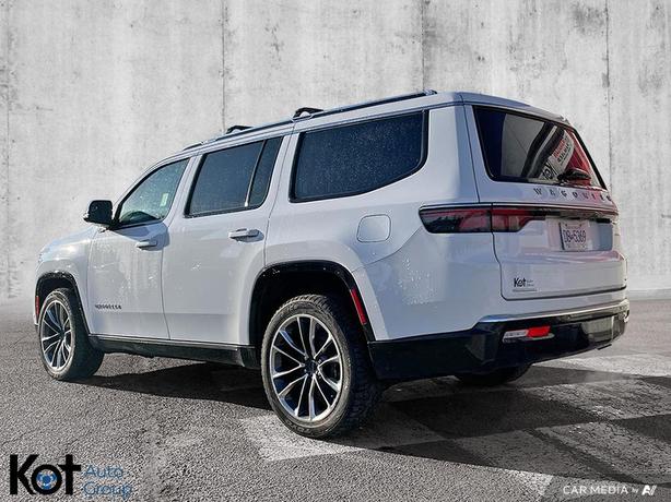 2023 Jeep Wagoneer SERIES III, DEMO CLEAROUT, SAVE $26,000 OFF MSRP demo image 7