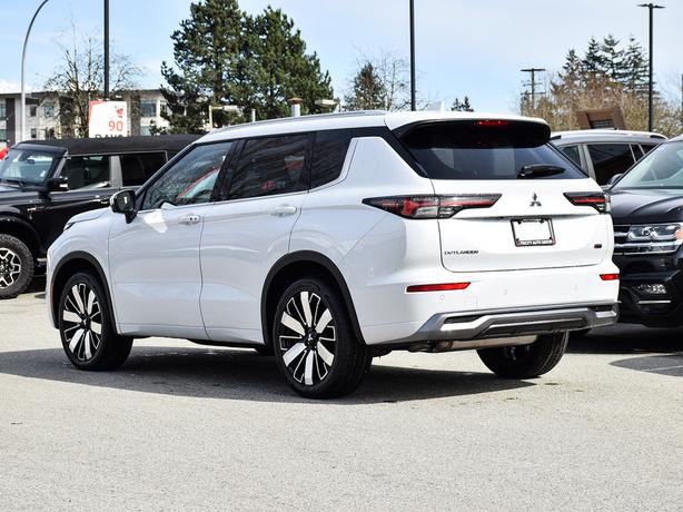 2025 Mitsubishi Outlander GT - $5,000 Discount, Manager Demo! image 4