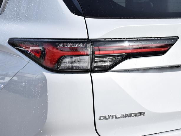 2025 Mitsubishi Outlander GT - $5,000 Discount, Manager Demo! image 6
