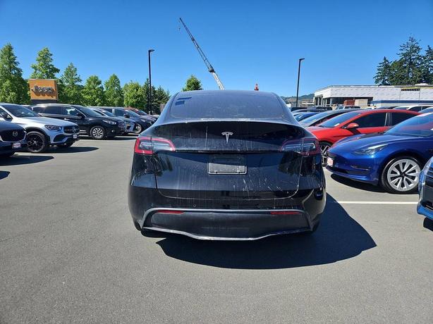 2021 Tesla Model Y Long Range AWD | Adaptive Cruise Control! image 5