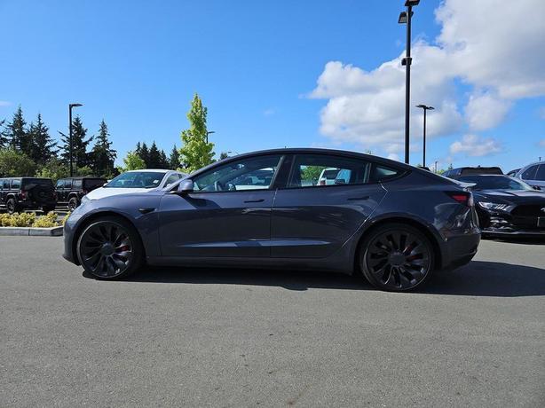 2022 Tesla Model 3 Performance AWD | Heated Seats | GPS Navigation! image 3