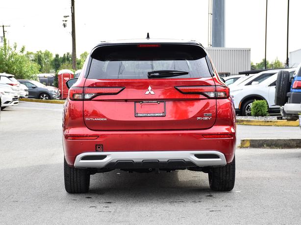 2025 Mitsubishi Outlander PHEV GT - $10,000 Discount, Manager Demo! image 5