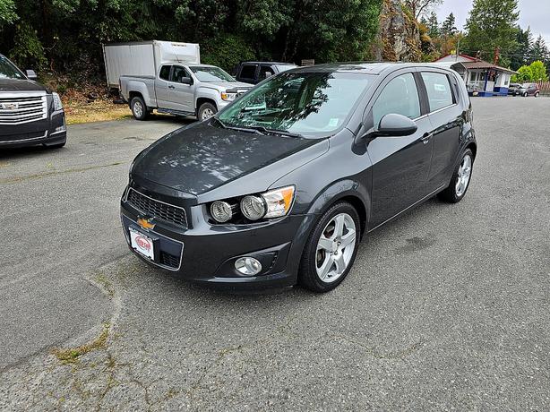 2016 Chevrolet  Sonic LT image 2