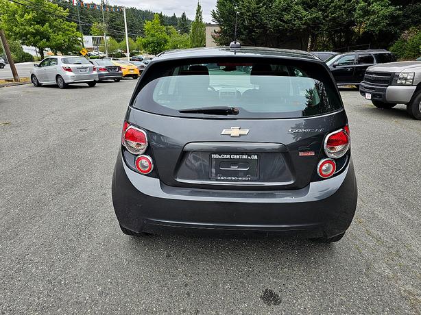 2016 Chevrolet  Sonic LT image 5