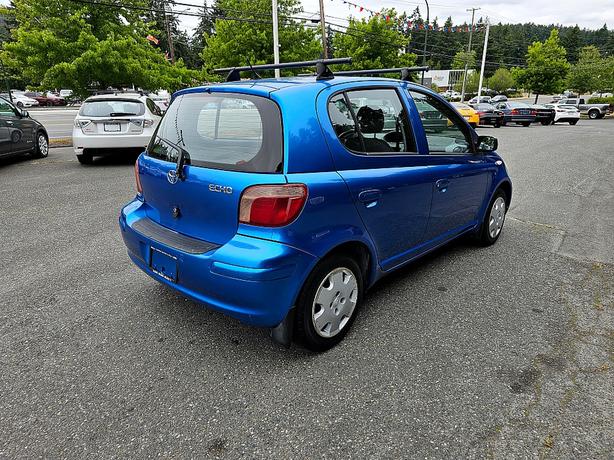 2005 Toyota  Echo LE image 4