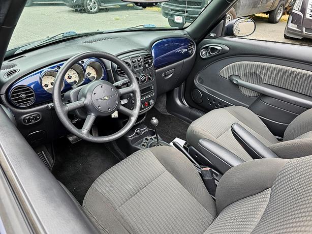 2005 Chrysler  PT Cruiser Touring image 8