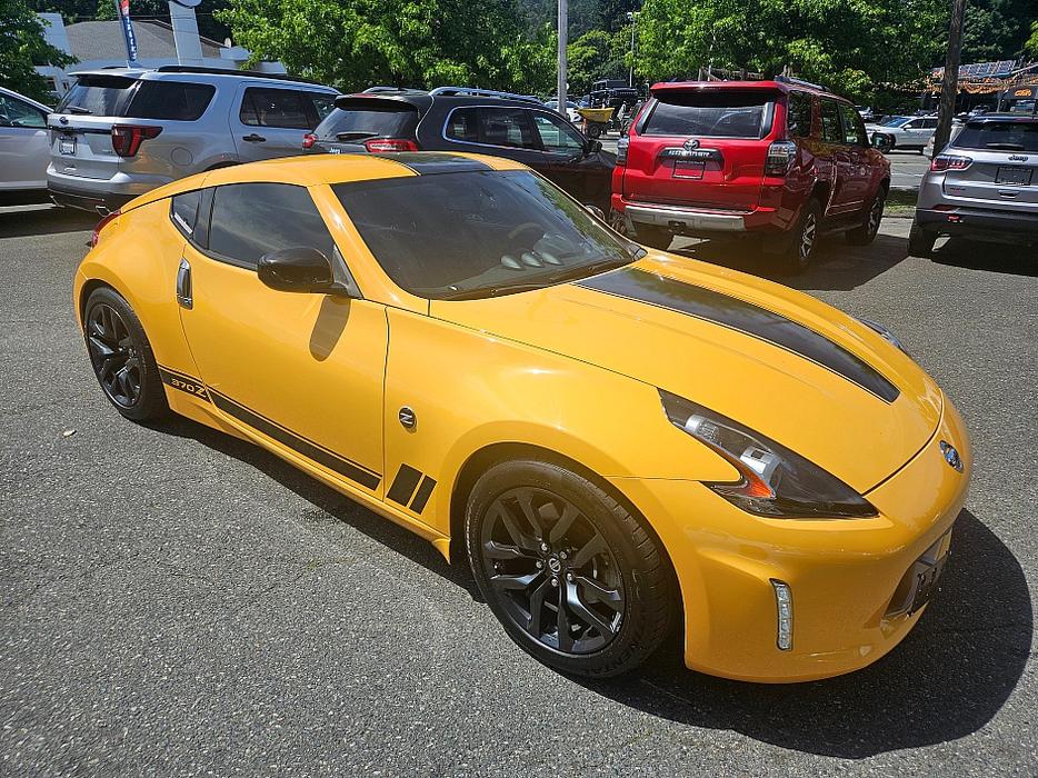 2019 Nissan  370Z Coupe Heritage Edition display photo