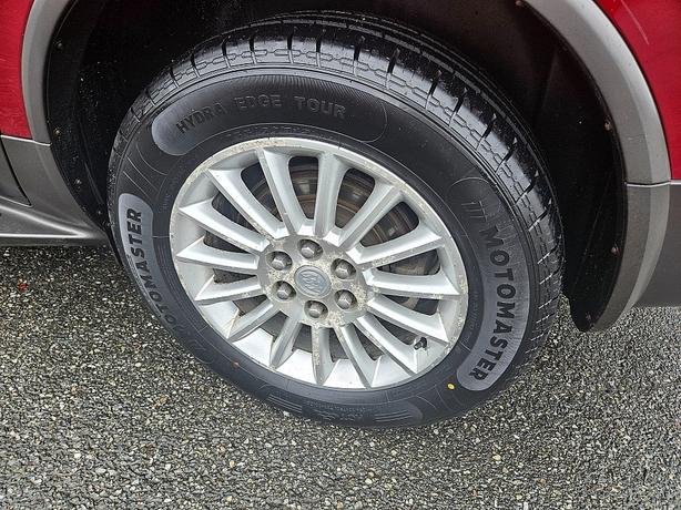 2011 Buick  Enclave CXL-1 image 6