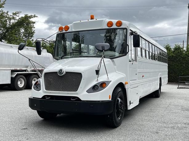 2015 Spartan School Bus 49 Passenger Cummins Diesel Diesel Hydraulic Brakes image 4