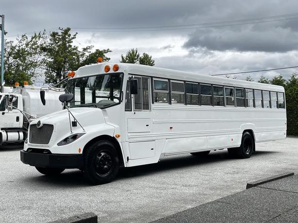 2015 Spartan School Bus 49 Passenger Cummins Diesel Diesel Hydraulic Brakes image 5