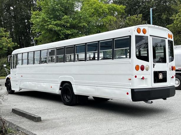 2015 Spartan School Bus 49 Passenger Cummins Diesel Diesel Hydraulic Brakes image 6