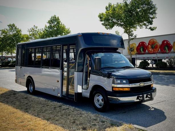 2019 Chevrolet Express G4500  21 Passenger Bus With Wheelchair Accessibility image 1