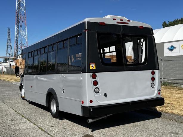 2019 Chevrolet Express G4500  21 Passenger Bus With Wheelchair Accessibility image 8