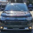 2015 Mitsubishi Outlander thumbnail image 2