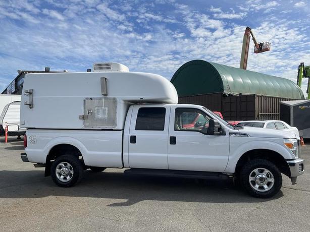 2014 Ford F-350 SD Crew Cab 4WD with Work Canopy image 6