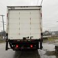 2006 GMC F7B042 20 Foot Cube Van Diesel With Power Tailgate thumbnail image 4