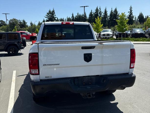 2016 RAM 1500 4WD Crew Cab 140.5 Outdoorsman | Bluetooth Connect! image 5