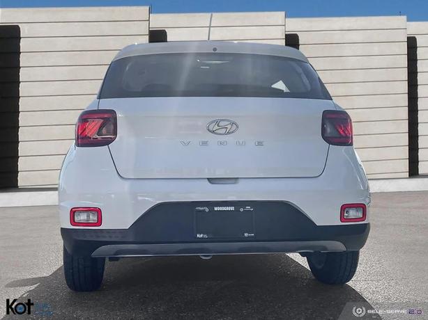 2023 HYUNDAI VENUE image 5
