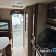 Used 2017 Lance 865 thumbnail image 6