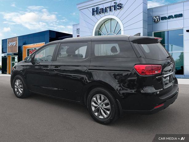 2020 Kia Sedona LX FWD | Bluetooth Connect | One Owner! image 4
