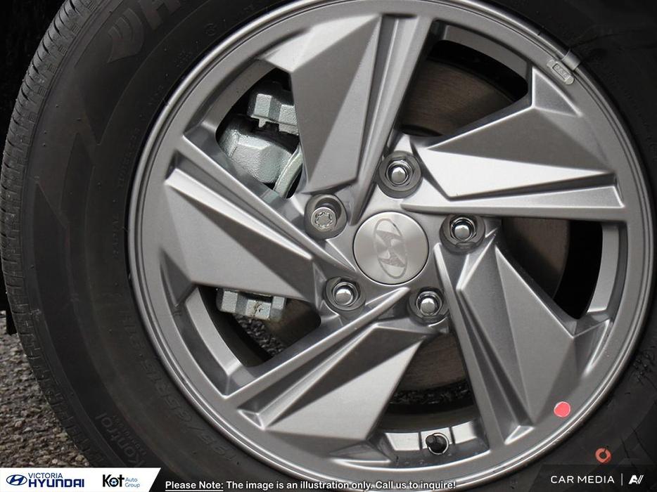 2025 Hyundai Elantra ESSENTIAL demo display photo