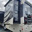 Used 2017 Fleetwood RV Bounder 36Y thumbnail image 3