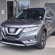 2017 Nissan Rogue thumbnail image 1