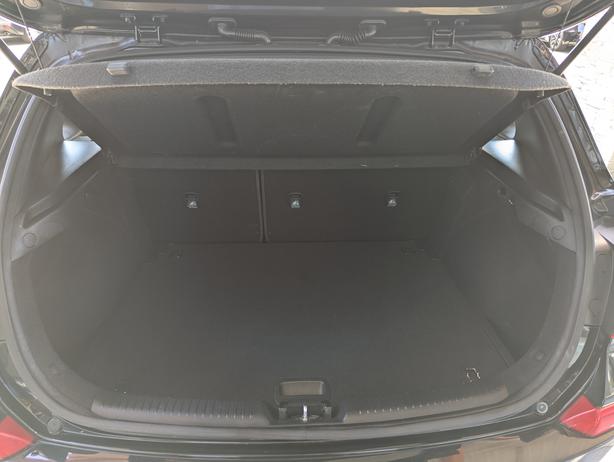 2018 Hyundai Elantra GT GT - No Accidents, Heated Seats/Steering Wheel image 8