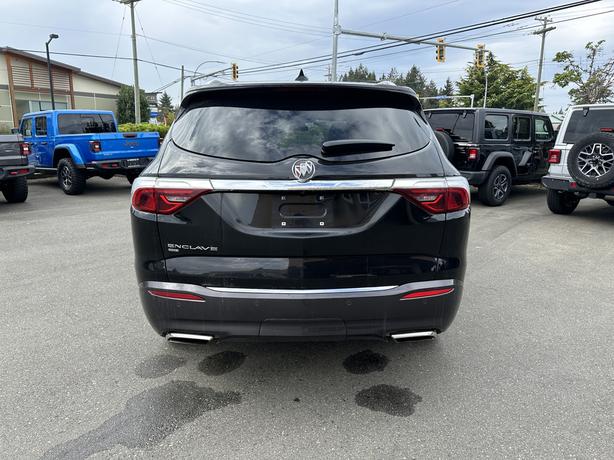 2023 Buick Enclave Essence image 4