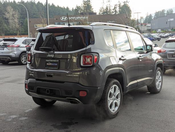 2018 Jeep Renegade Limited - No Accidents, Sunroof, NAV, Heated Seats image 6