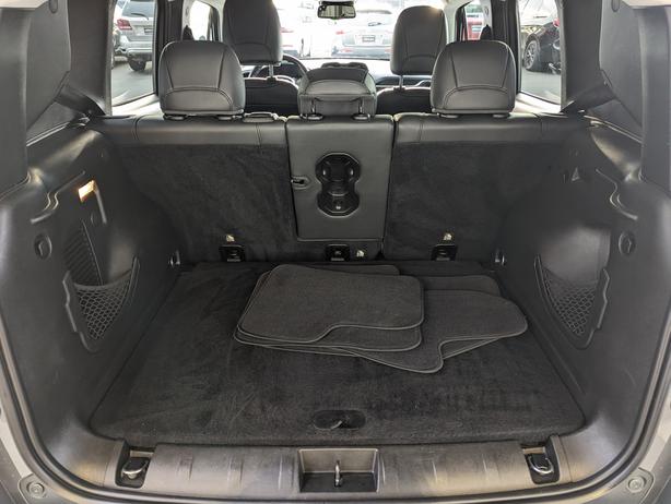 2018 Jeep Renegade Limited - No Accidents, Sunroof, NAV, Heated Seats image 8