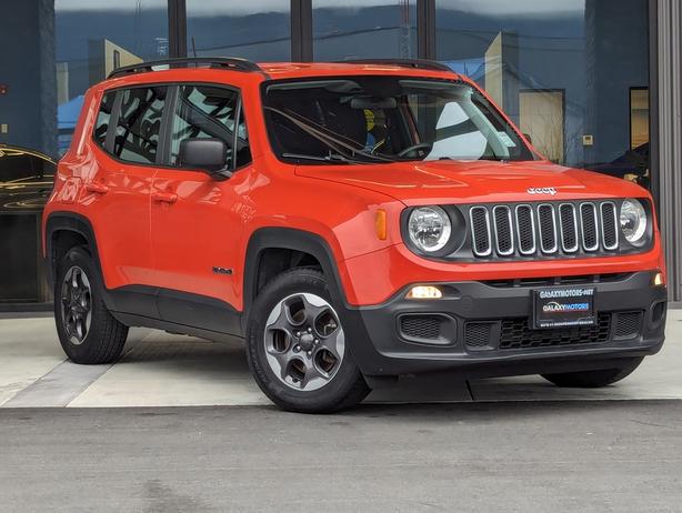 2018 Jeep Renegade Sport - Low Mileage, Remote Start image 4