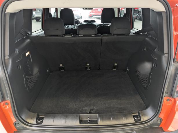 2018 Jeep Renegade Sport - Low Mileage, Remote Start image 8