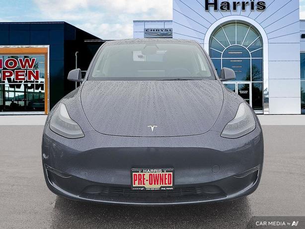 2023 Tesla Model Y Performance AWD | One Owner! image 2