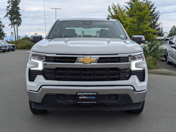 2025 Chevrolet Silverado 1500 LT1 image 3