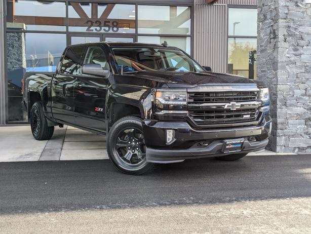 2017 Chevrolet Silverado 1500 LTZ - 5.3L V8, CrewCab, Mid Box, 4x4 image 3