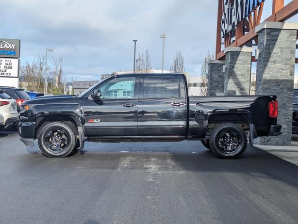 2017 Chevrolet Silverado 1500 LTZ - 5.3L V8, CrewCab, Mid Box, 4x4 image 8