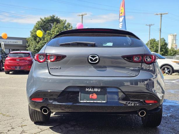 2019 Mazda3 Sport GS Auto FWD image 3