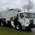 2010 Peterbilt 320 Cummins Garbage Truck Expert 2000 Diesel Air Brakes Diesel thumbnail image