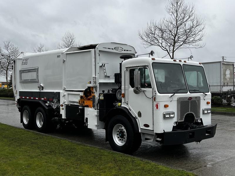 2010 Peterbilt 320 Cummins Garbage Truck Expert 2000 Diesel Air Brakes Diesel display photo