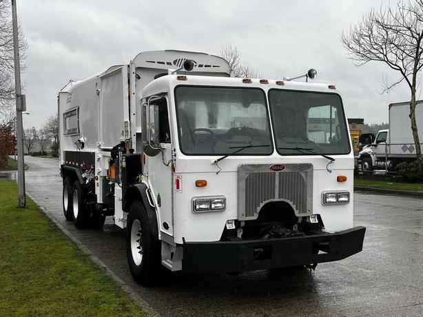 2010 Peterbilt 320 Cummins Garbage Truck Expert 2000 Diesel Air Brakes Diesel image 2