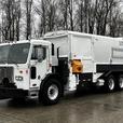 2010 Peterbilt 320 Cummins Garbage Truck Expert 2000 Diesel Air Brakes Diesel thumbnail image 5