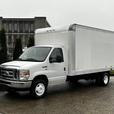 2017 Ford Econoline E-450 Econoline Super Duty 15FT Cube Van thumbnail image 5