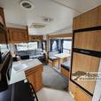 Used 1999 Travelaire TW 250 thumbnail image 6