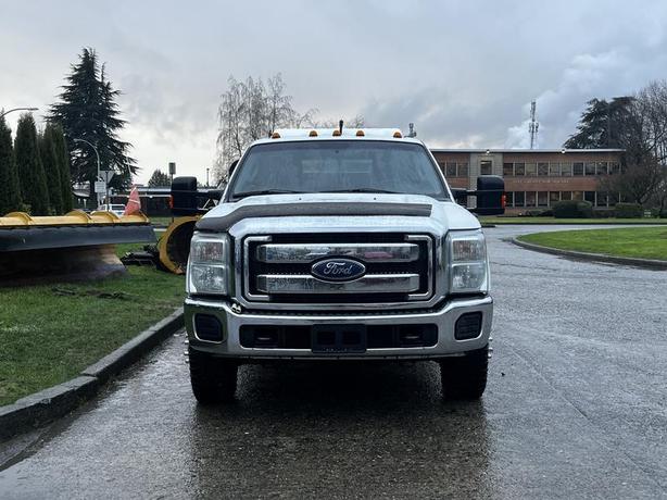 2014 Ford F-350 SD Crew Cab Service Truck 4WD image 3