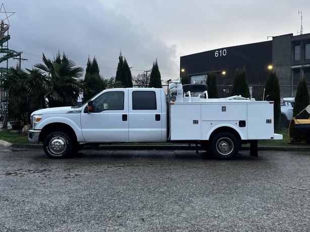 2014 Ford F-350 SD Crew Cab Service Truck 4WD image 6