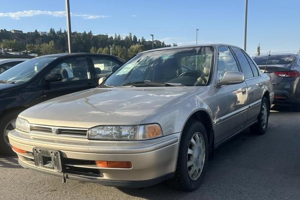 1993 Honda Accord Sedan SE image 1