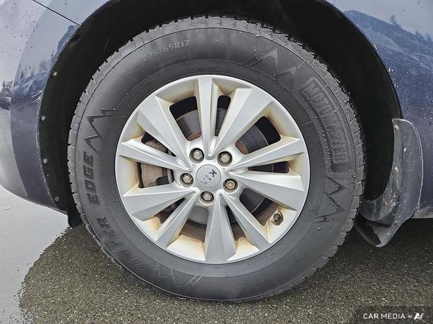 2017 Kia Sedona LX No Accidents Backup Camera image 6
