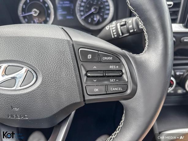 2022 Hyundai Venue Ultimate SUNROOF! TOP OF THE LINE! NO ACCIDENT! image 8